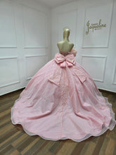 Cargar imagen en el visor de la galería, XV DRESS BABY PINK