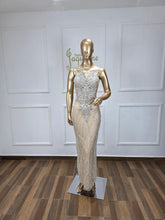 Load image into Gallery viewer, Kendra + Capa Pedrería
