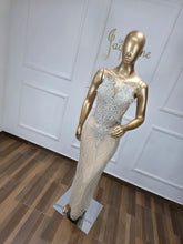 Load image into Gallery viewer, Kendra + Capa Pedrería
