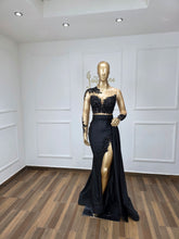 Load image into Gallery viewer, Kelly
