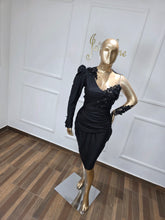 Load image into Gallery viewer, Elizabeth
