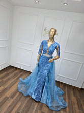 Load image into Gallery viewer, Dubai + Glitter
