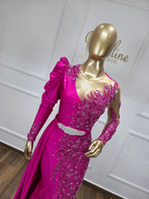 Cargar imagen en el visor de la galería, Amira 2025
