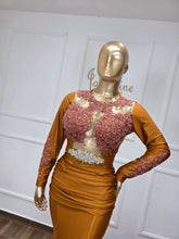 Load image into Gallery viewer, Ariel / Invierno
