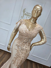 Load image into Gallery viewer, Ahinoa
