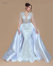 Load image into Gallery viewer, Dubai + Satin
