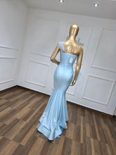 Load image into Gallery viewer, América
