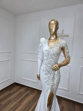 Load image into Gallery viewer, Jenika
