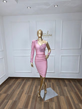 Load image into Gallery viewer, Elizabeth
