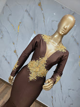 Load image into Gallery viewer, Alejandra + Ab Medio
