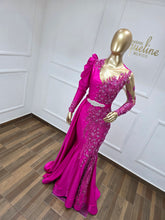 Cargar imagen en el visor de la galería, Amira 2025
