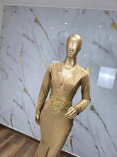 Load image into Gallery viewer, Alejandra + Ab Medio
