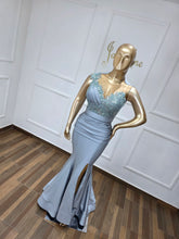 Load image into Gallery viewer, Diva 2026
