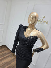 Load image into Gallery viewer, Elizabeth
