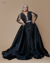 Load image into Gallery viewer, Dubai / Satin
