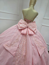 Cargar imagen en el visor de la galería, XV DRESS BABY PINK
