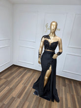 Load image into Gallery viewer, Kelly
