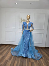 Load image into Gallery viewer, Dubai + Glitter
