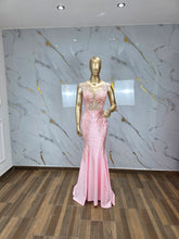 Load image into Gallery viewer, Josiely 2026
