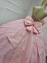 Cargar imagen en el visor de la galería, XV DRESS BABY PINK
