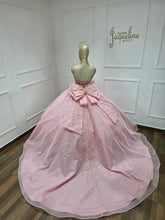 Cargar imagen en el visor de la galería, XV DRESS BABY PINK
