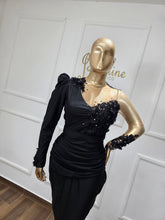 Load image into Gallery viewer, Elizabeth
