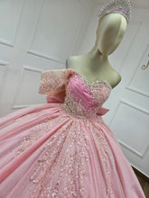 Cargar imagen en el visor de la galería, XV DRESS BABY PINK
