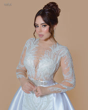 Load image into Gallery viewer, Dubai + Satin
